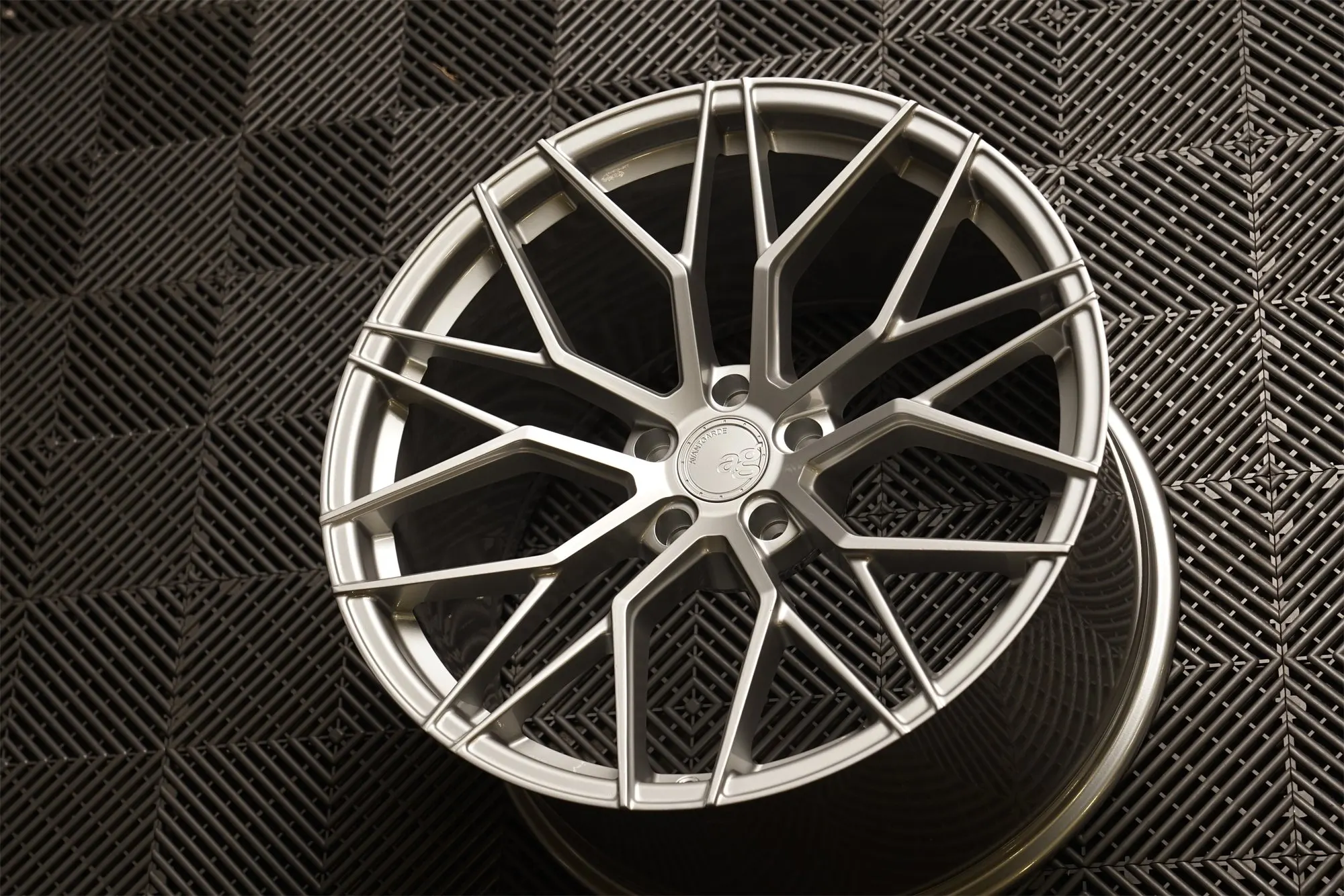 M520R — Flow-Formed Monoblock