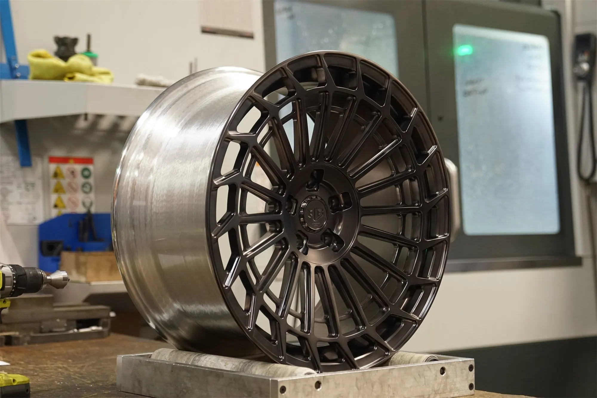 SRX06 — Forged Monoblock