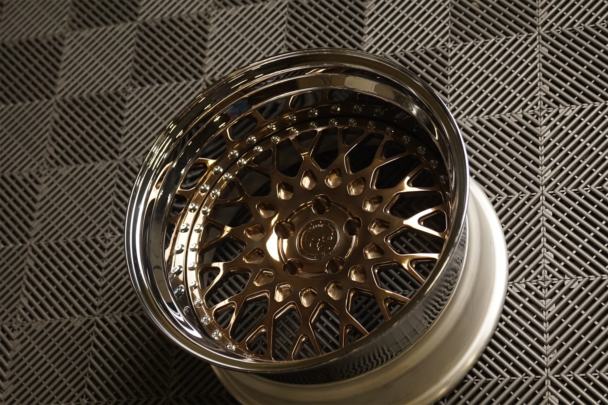 AG Forged F141 — Polished Liquid Bronze, Chrome Lip