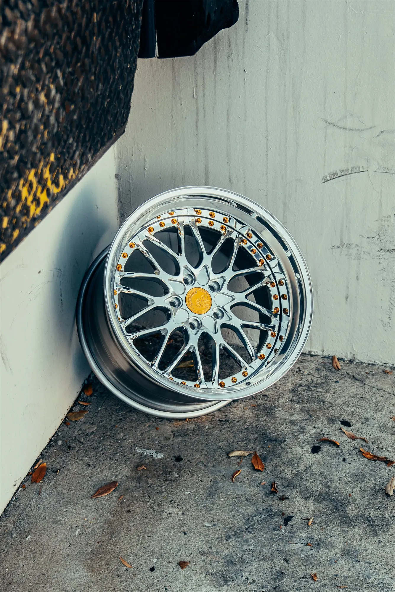 SR10 — Multi-Piece Forged